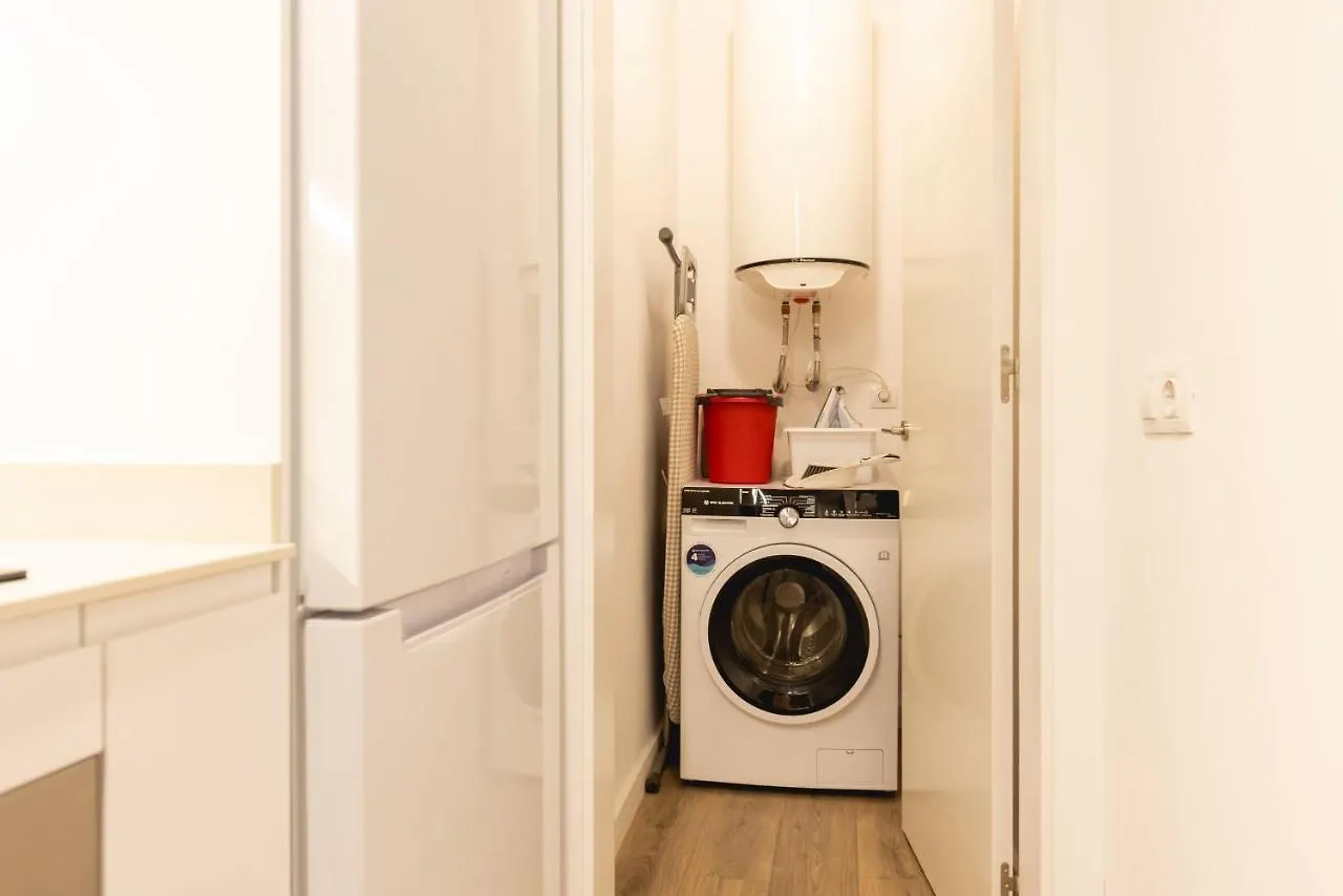 Bravissimo Cort Reial Entresol A Apartment Girona